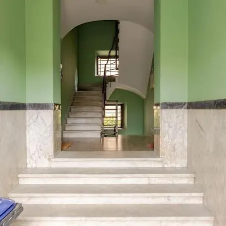 Apartment In Rome